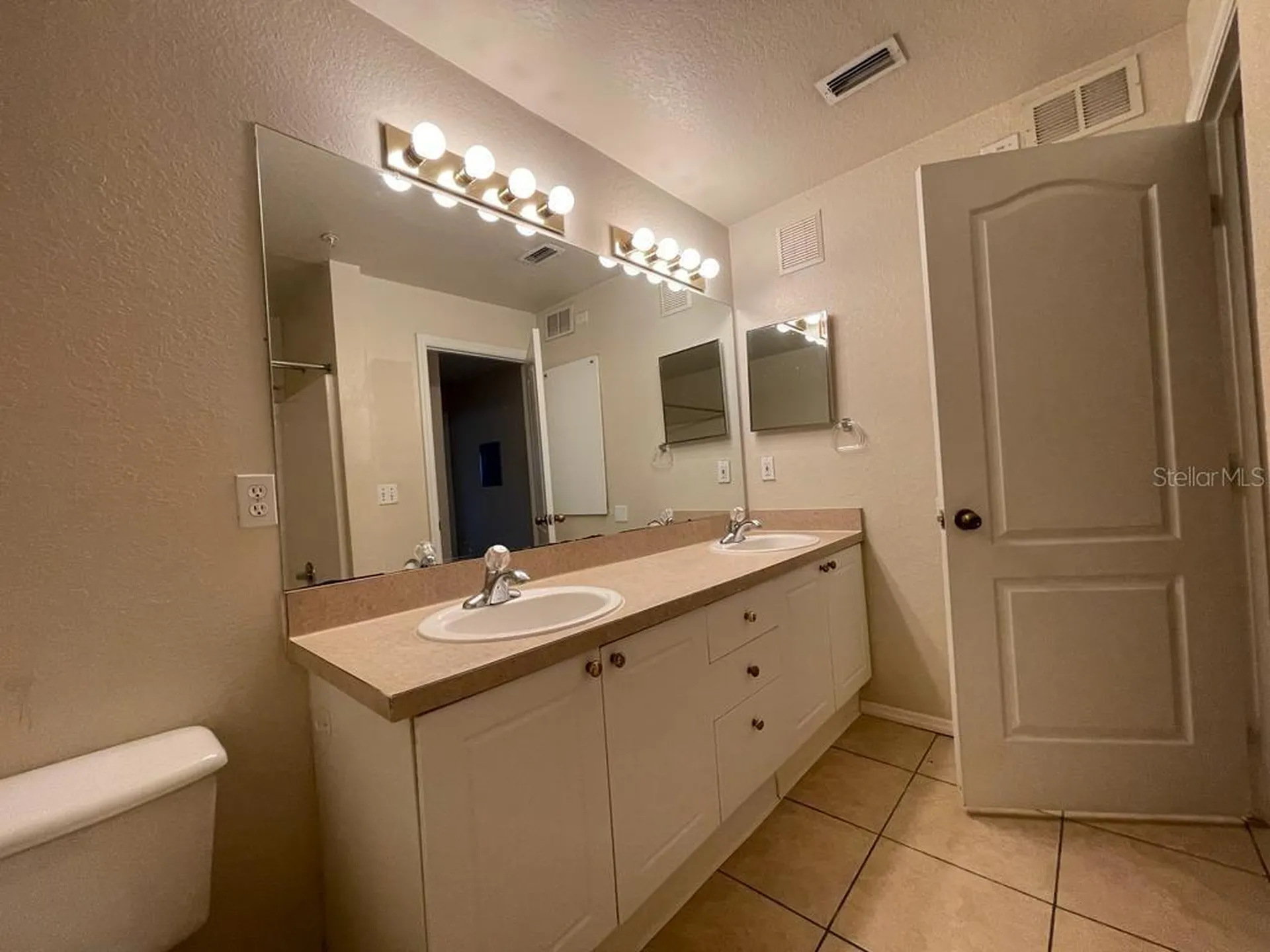 3349 S Kirkman Road Orlando FL 32811