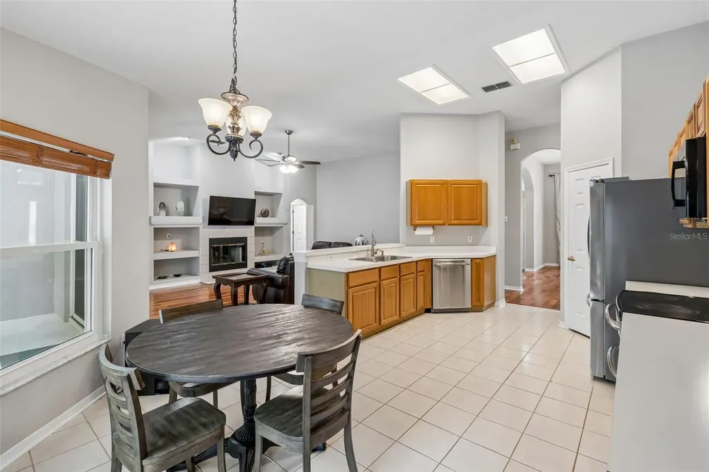 10212 Pointview Court Orlando FL 32836