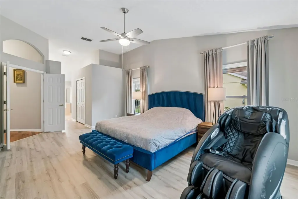 10212 Pointview Court Orlando FL 32836