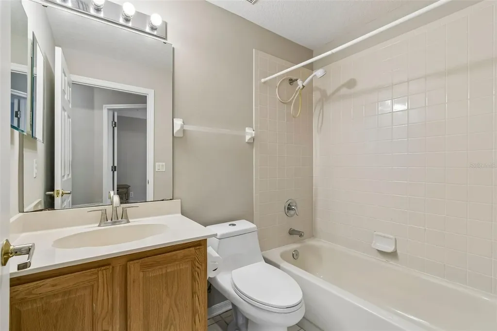 10212 Pointview Court Orlando FL 32836