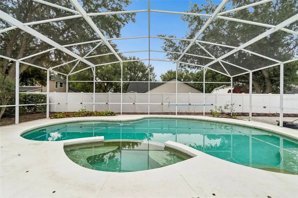 10212 Pointview Court Orlando FL 32836