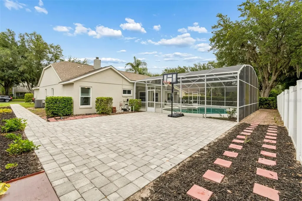 10212 Pointview Court Orlando FL 32836