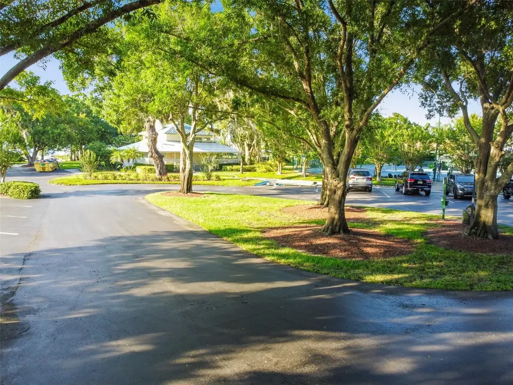 10212 Pointview Court Orlando FL 32836