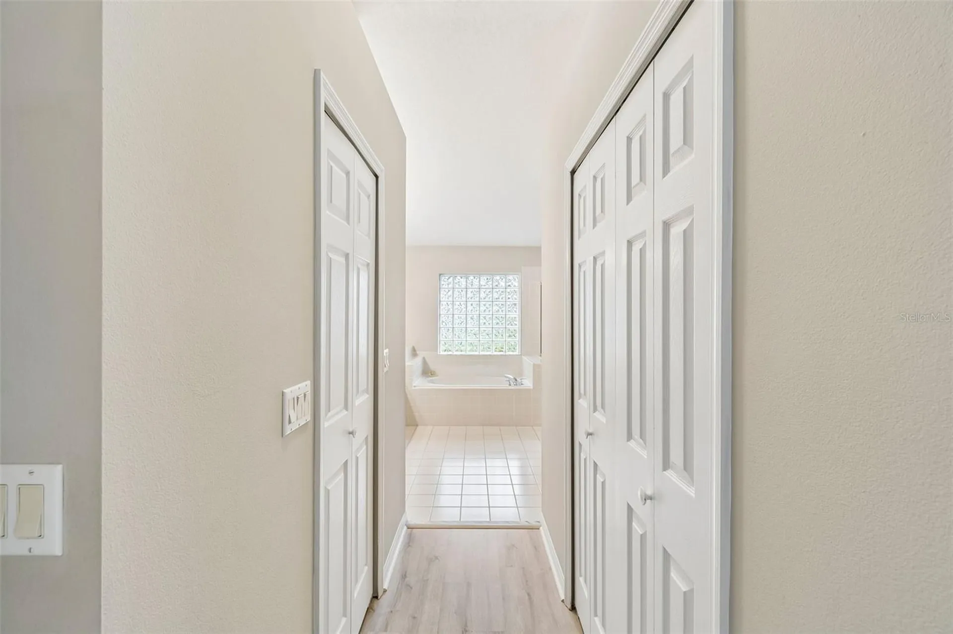 10212 Pointview Court Orlando FL 32836