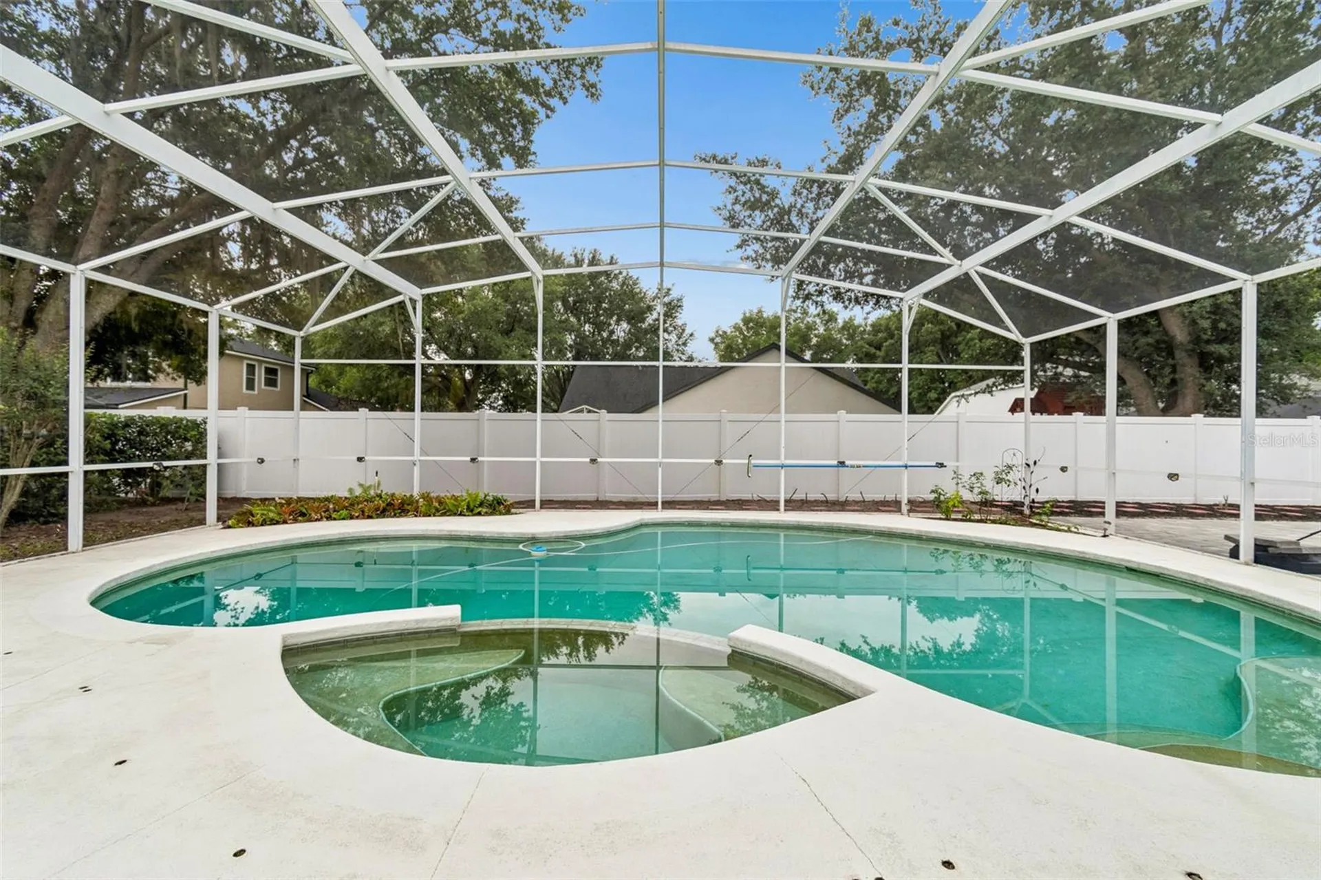 10212 Pointview Court Orlando FL 32836