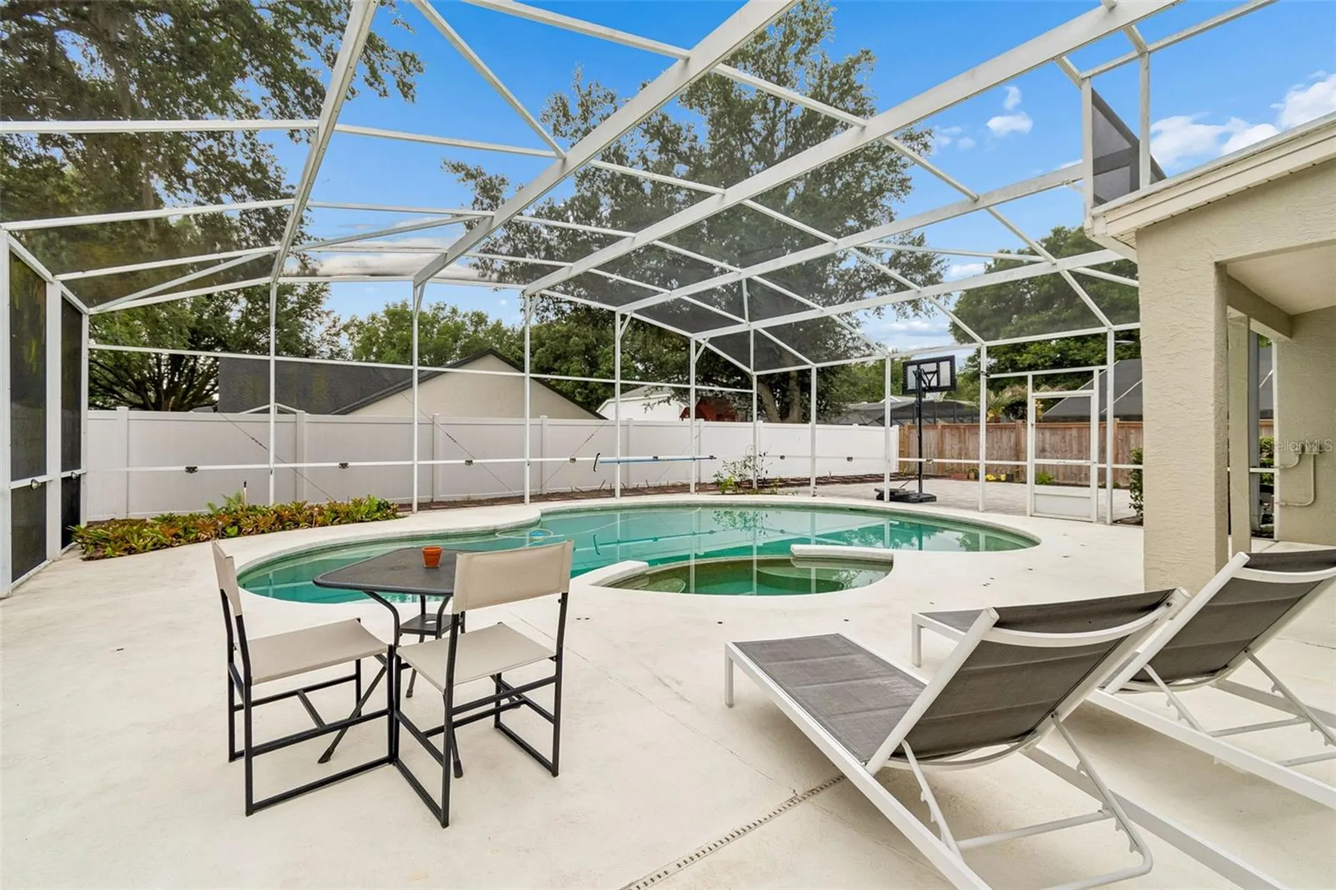 10212 Pointview Court Orlando FL 32836