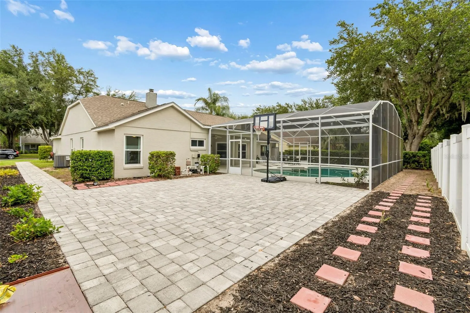 10212 Pointview Court Orlando FL 32836