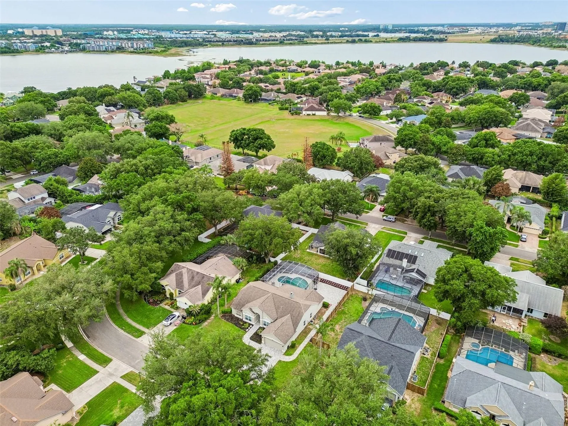 10212 Pointview Court Orlando FL 32836