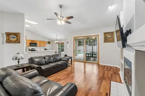 10212 Pointview Court Orlando FL 32836