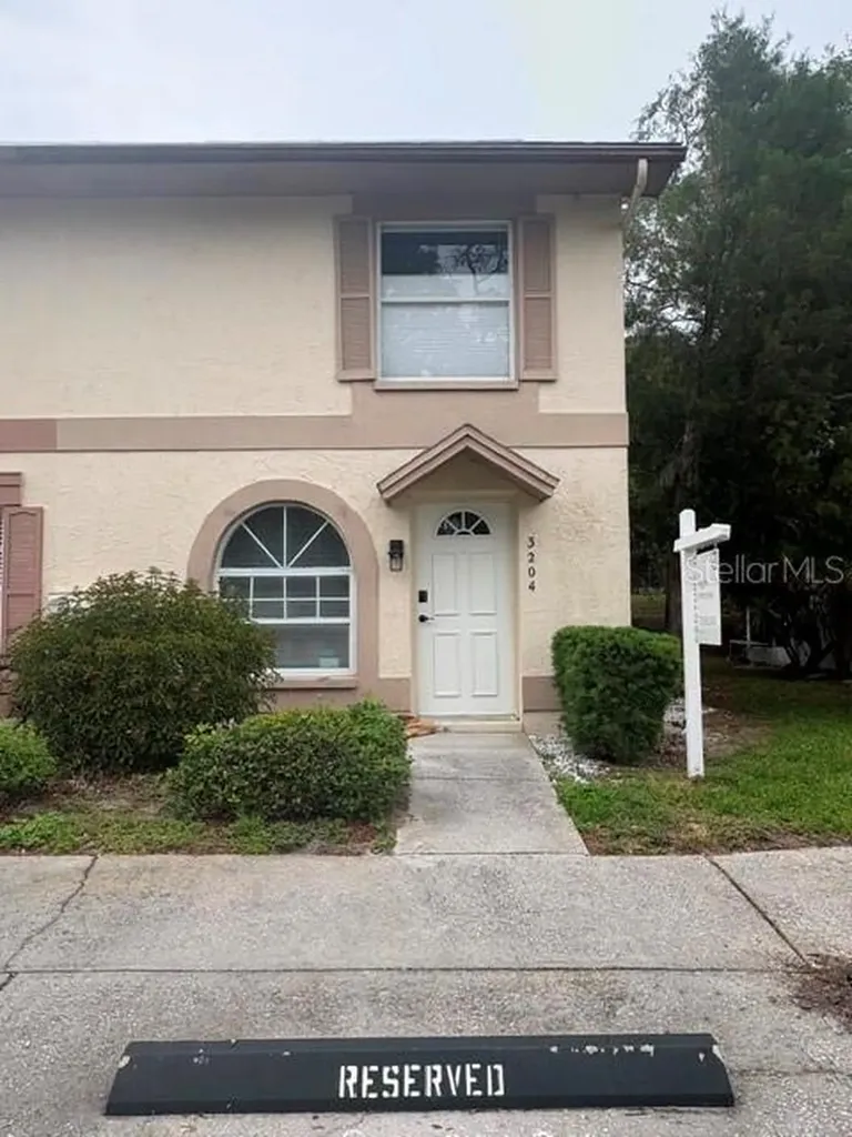 3204 Brigadoon Drive Clearwater FL 33759