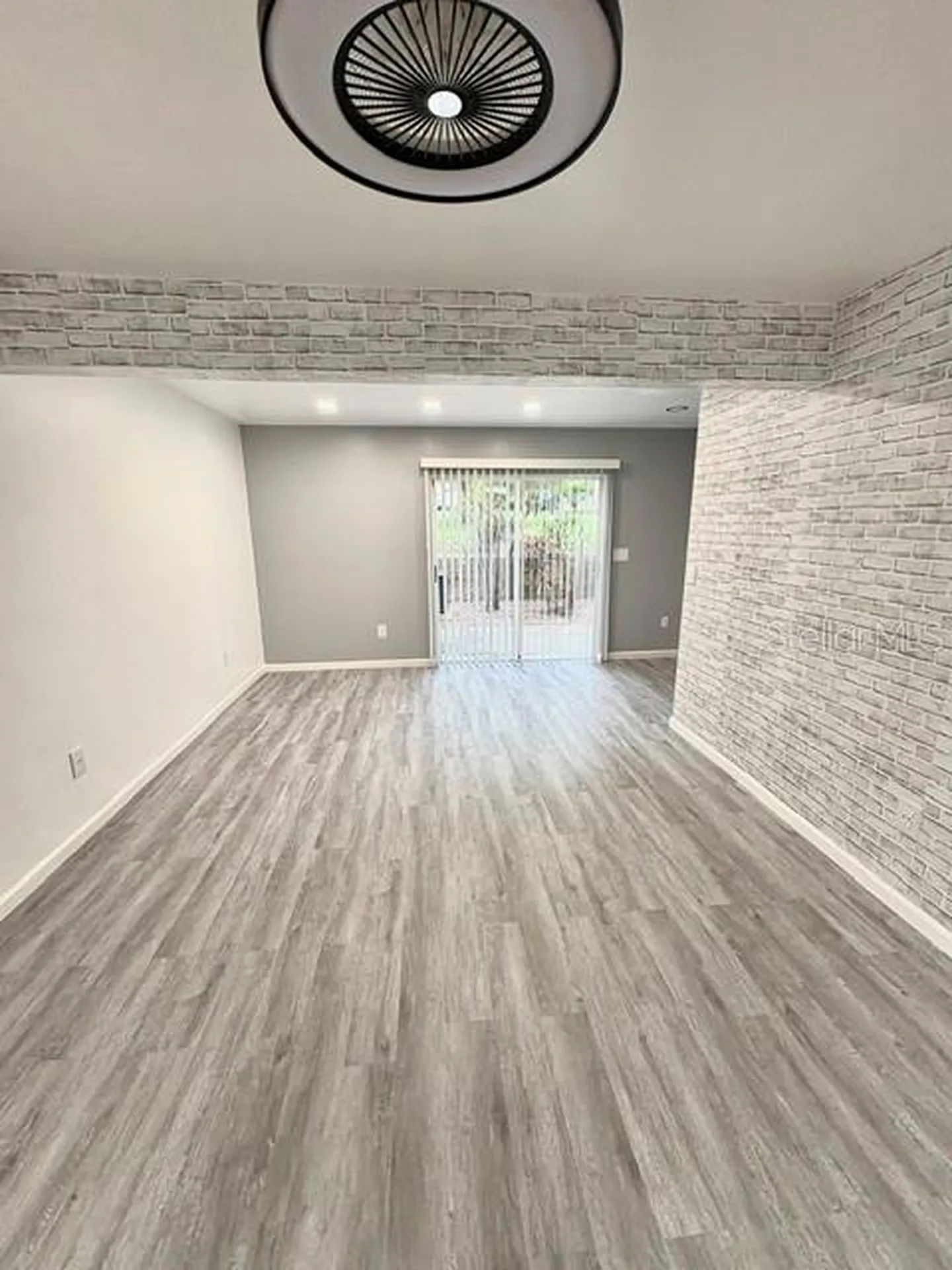 3204 Brigadoon Drive Clearwater FL 33759