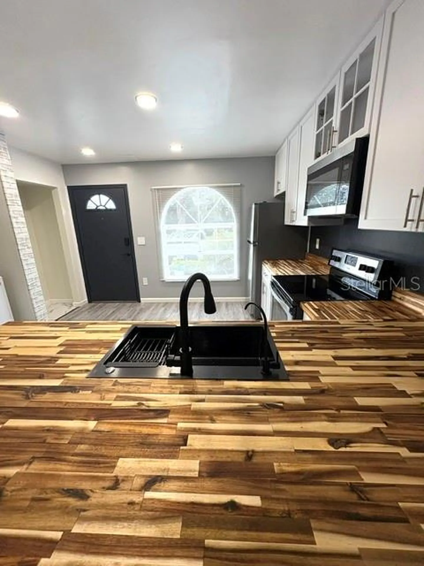 3204 Brigadoon Drive Clearwater FL 33759