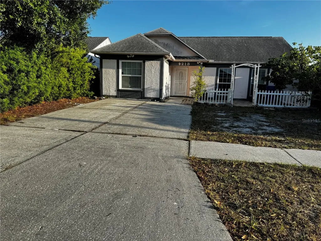 9213 Camino Villa Boulevard Tampa FL 33635