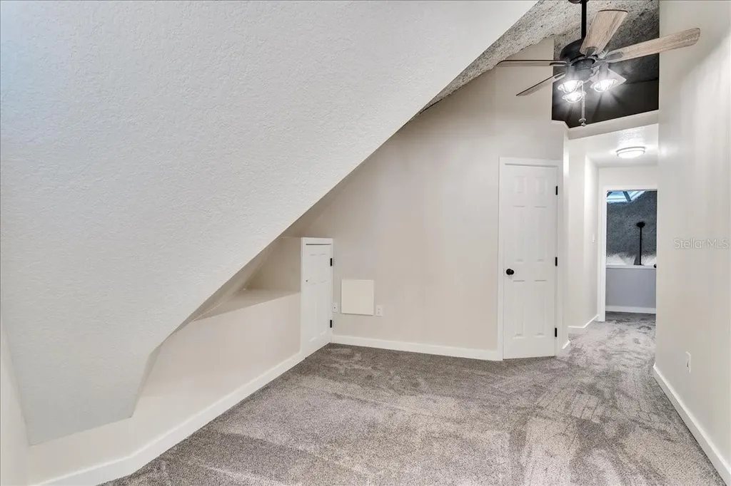 10424 Lyons Avenue Lithia FL 33547