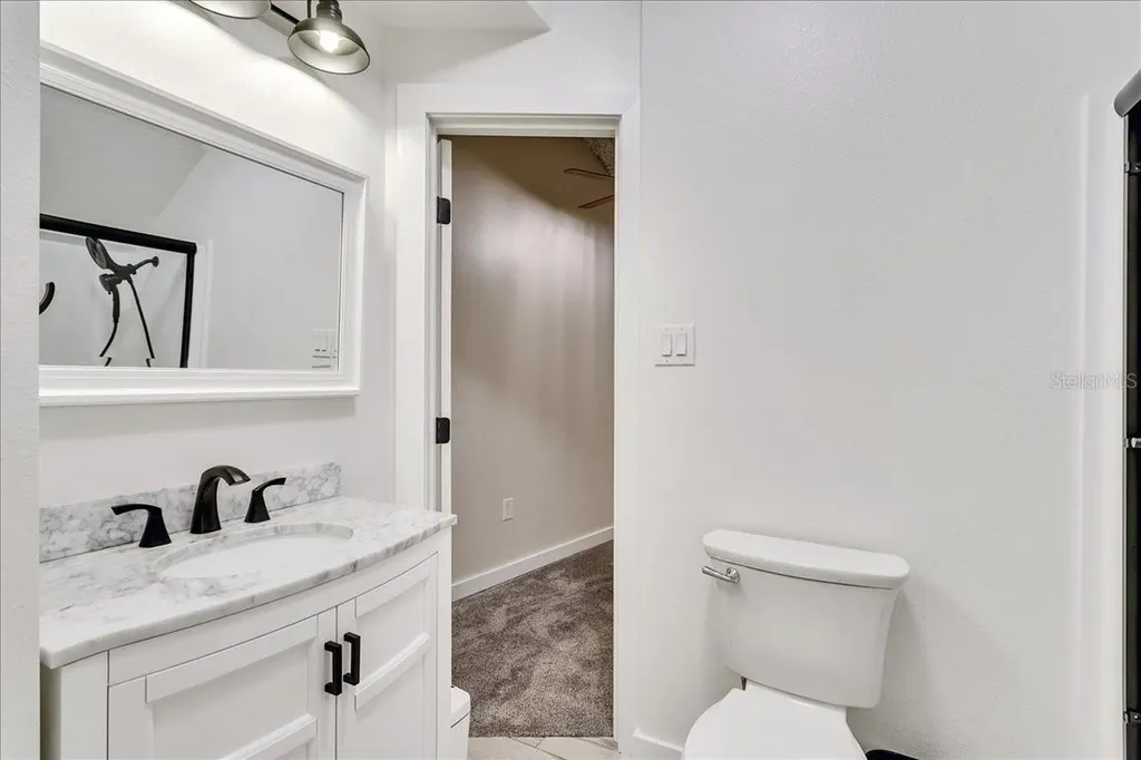 10424 Lyons Avenue Lithia FL 33547