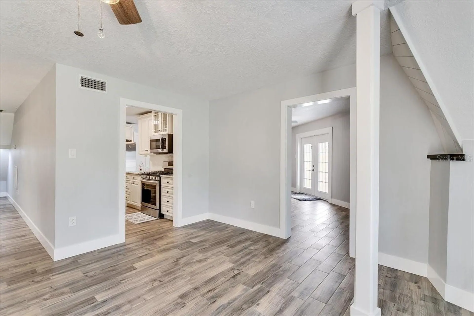 10424 Lyons Avenue Lithia FL 33547