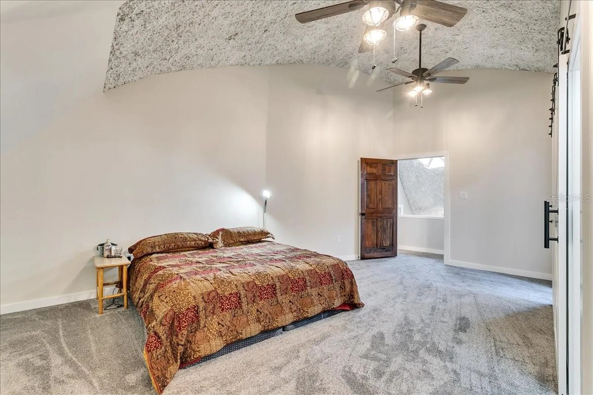 10424 Lyons Avenue Lithia FL 33547