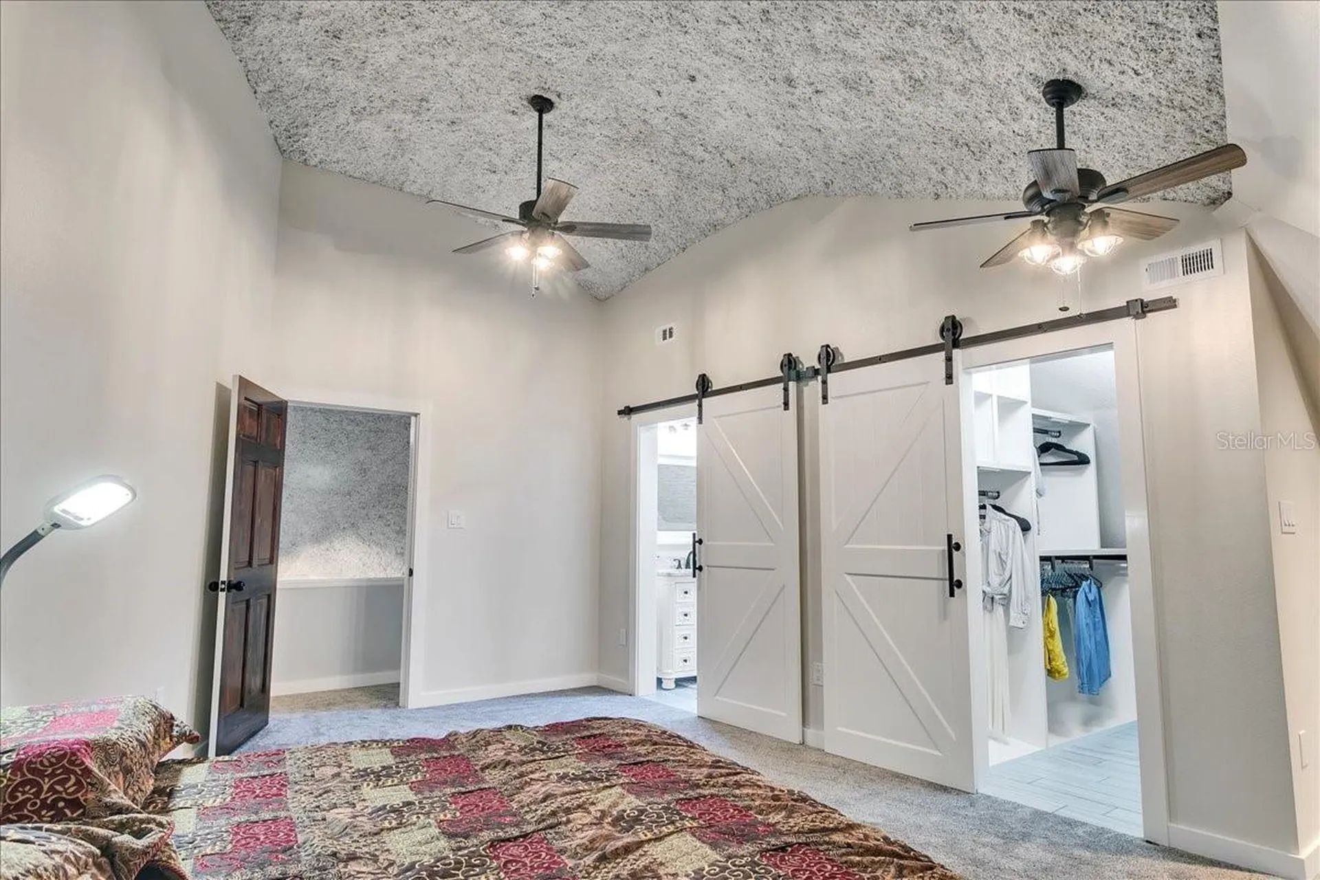 10424 Lyons Avenue Lithia FL 33547