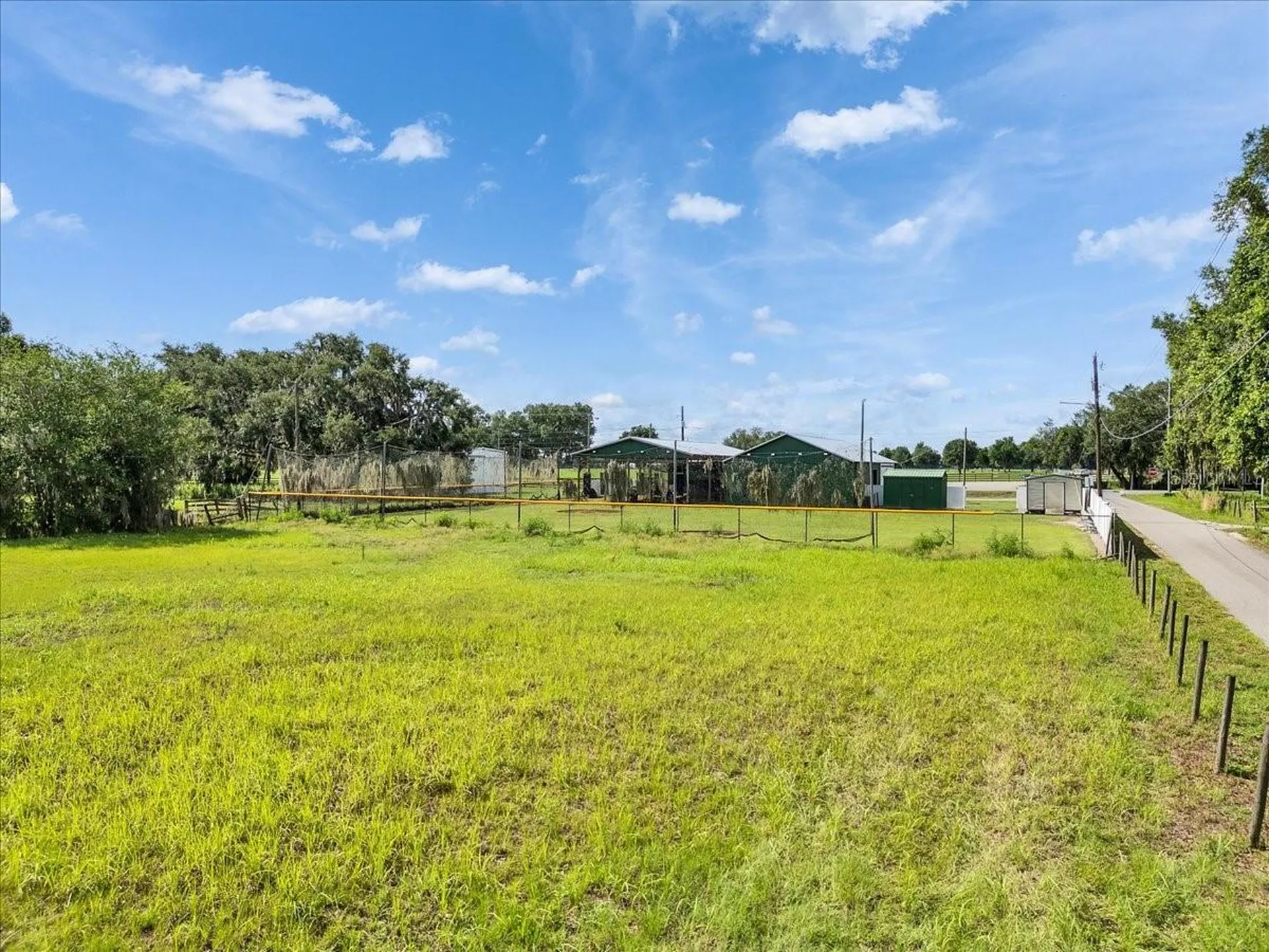 10424 Lyons Avenue Lithia FL 33547