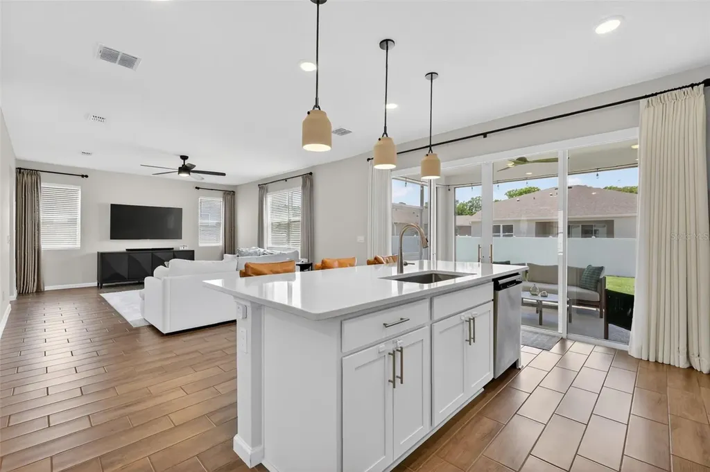 3710 Malad Way Tavares FL 32778