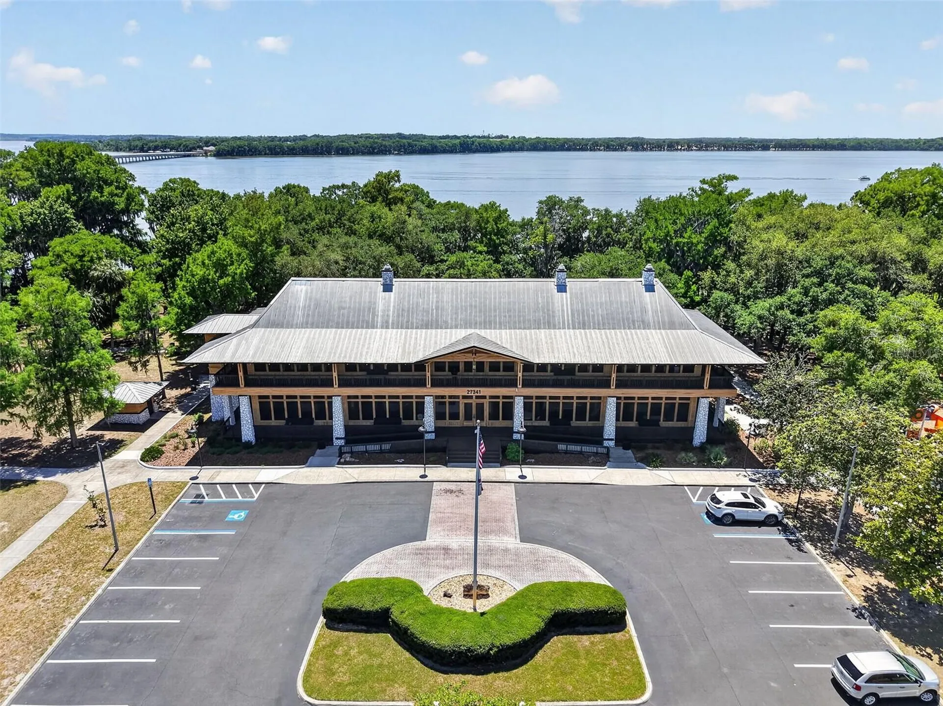 3710 Malad Way Tavares FL 32778
