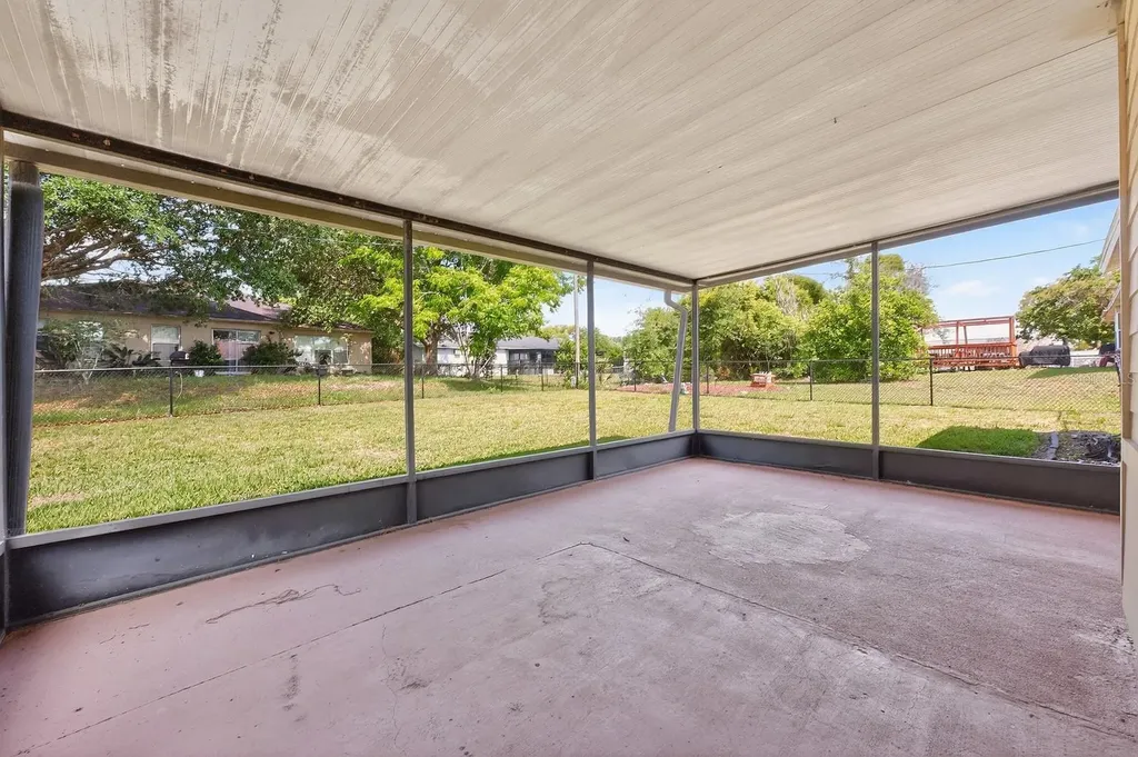 745 Mentmore Circle Deltona FL 32738