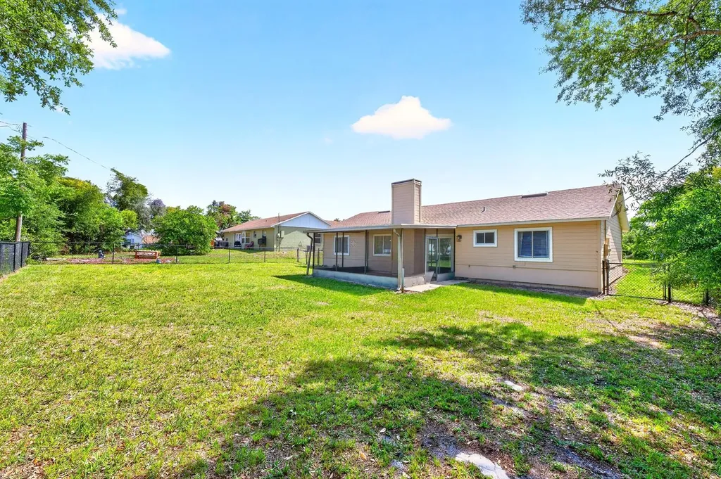 745 Mentmore Circle Deltona FL 32738