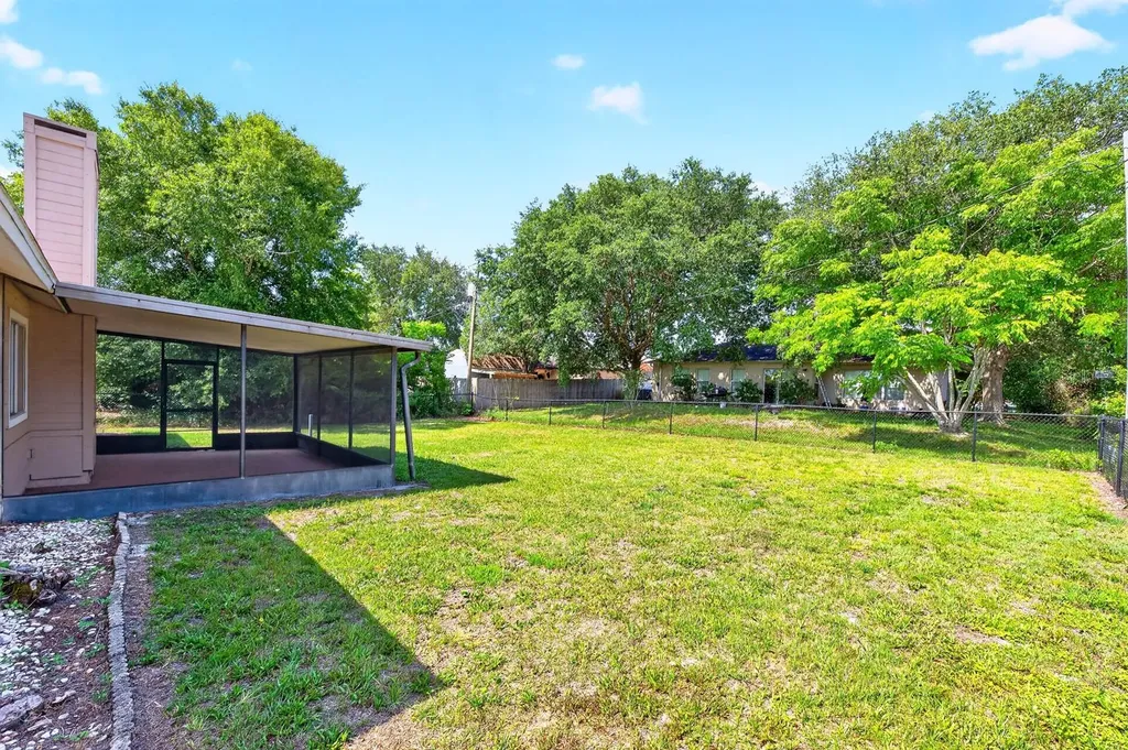 745 Mentmore Circle Deltona FL 32738