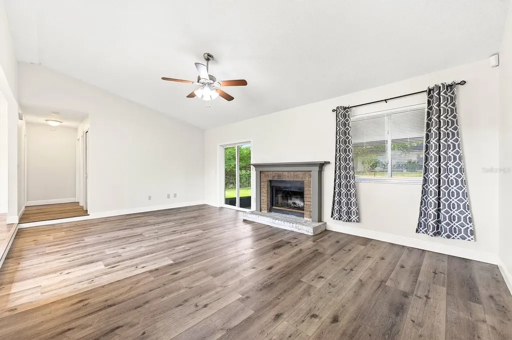 745 Mentmore Circle Deltona FL 32738
