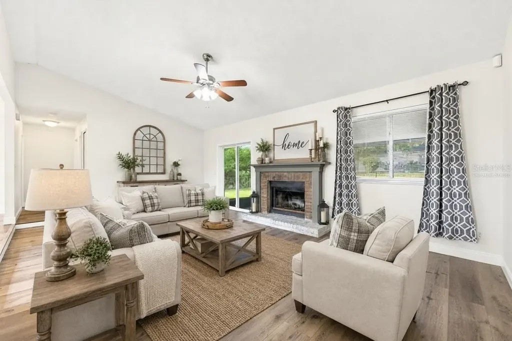 745 Mentmore Circle Deltona FL 32738