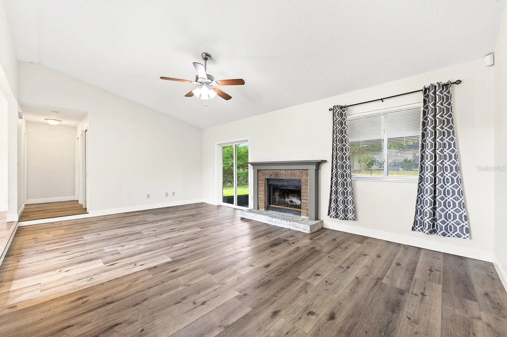 745 Mentmore Circle Deltona FL 32738