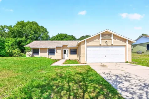 745 Mentmore Circle Deltona FL 32738