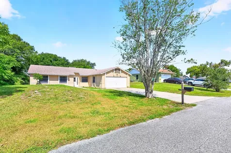 745 Mentmore Circle Deltona FL 32738