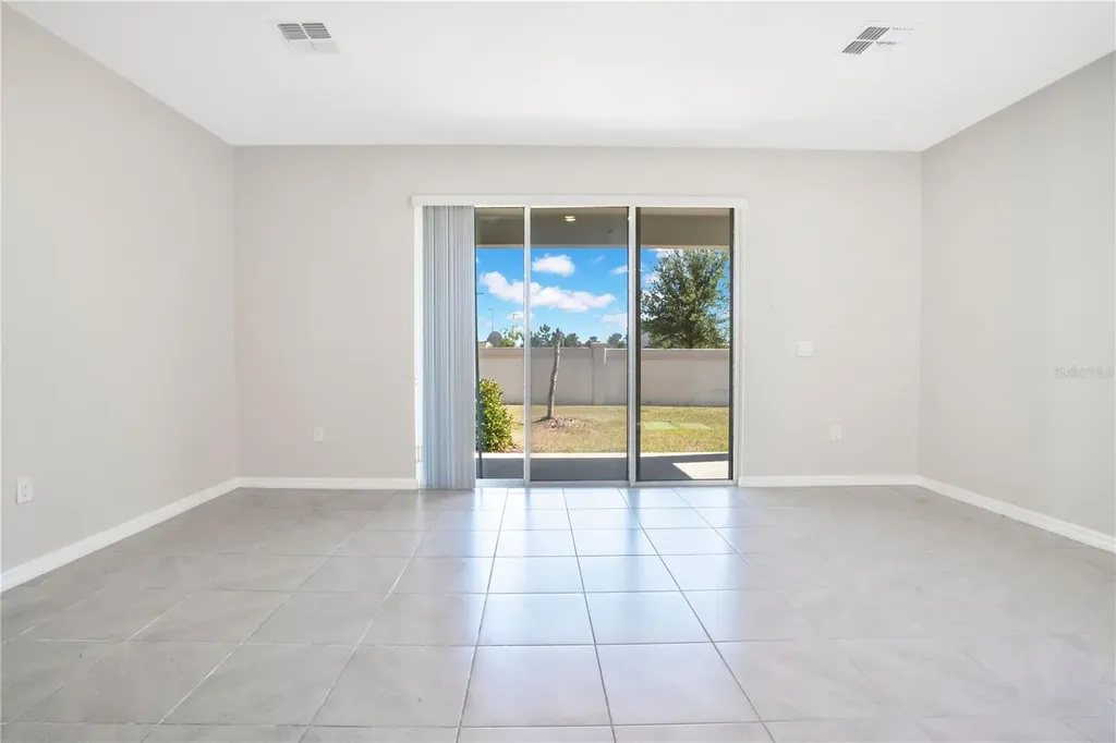 5359 Pinecone Court Wildwood FL 34785