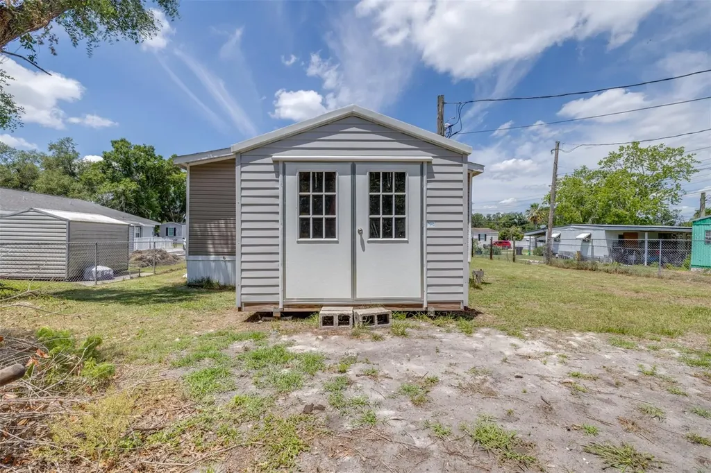 1012 Snowdown E Lakeland FL 33815