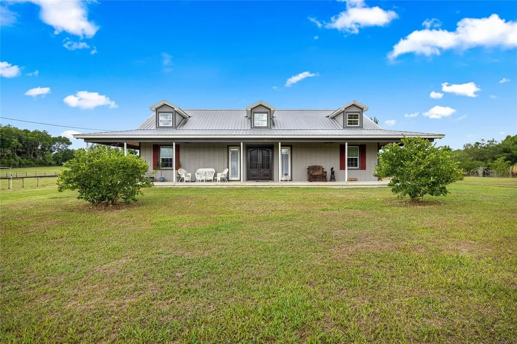 16248 SE Highway 42 Weirsdale FL 32195