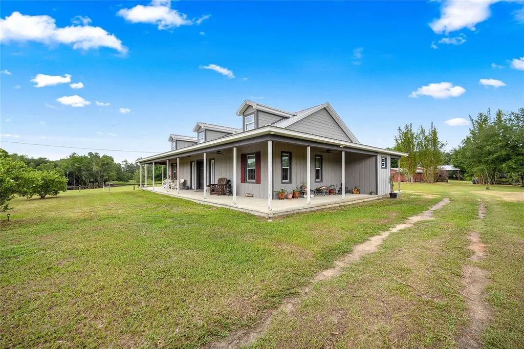 16248 SE Highway 42 Weirsdale FL 32195