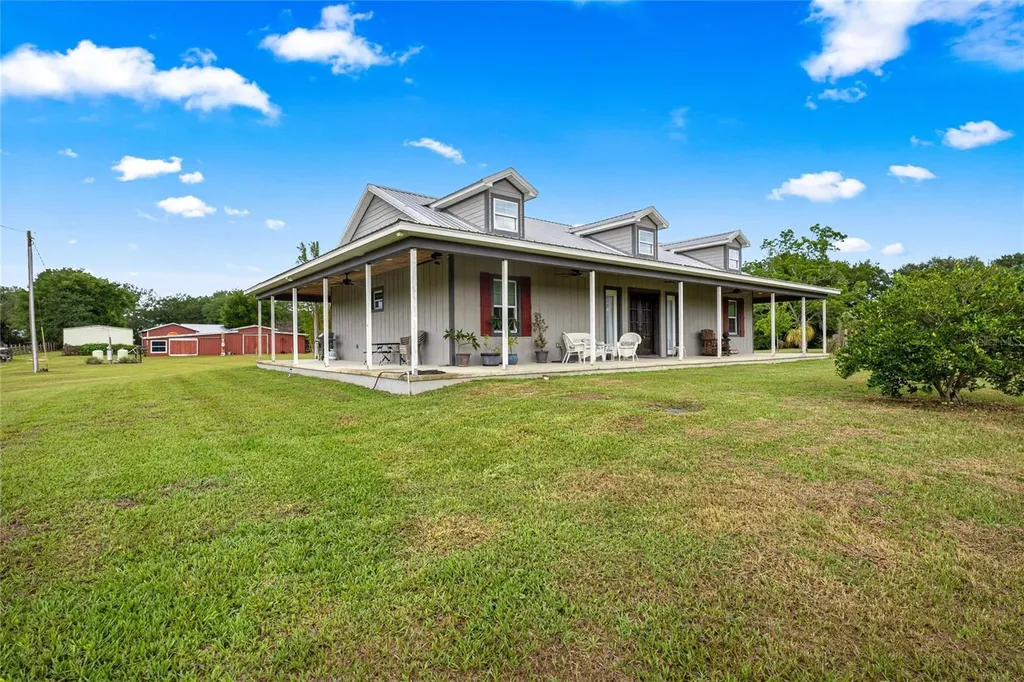 16248 SE Highway 42 Weirsdale FL 32195