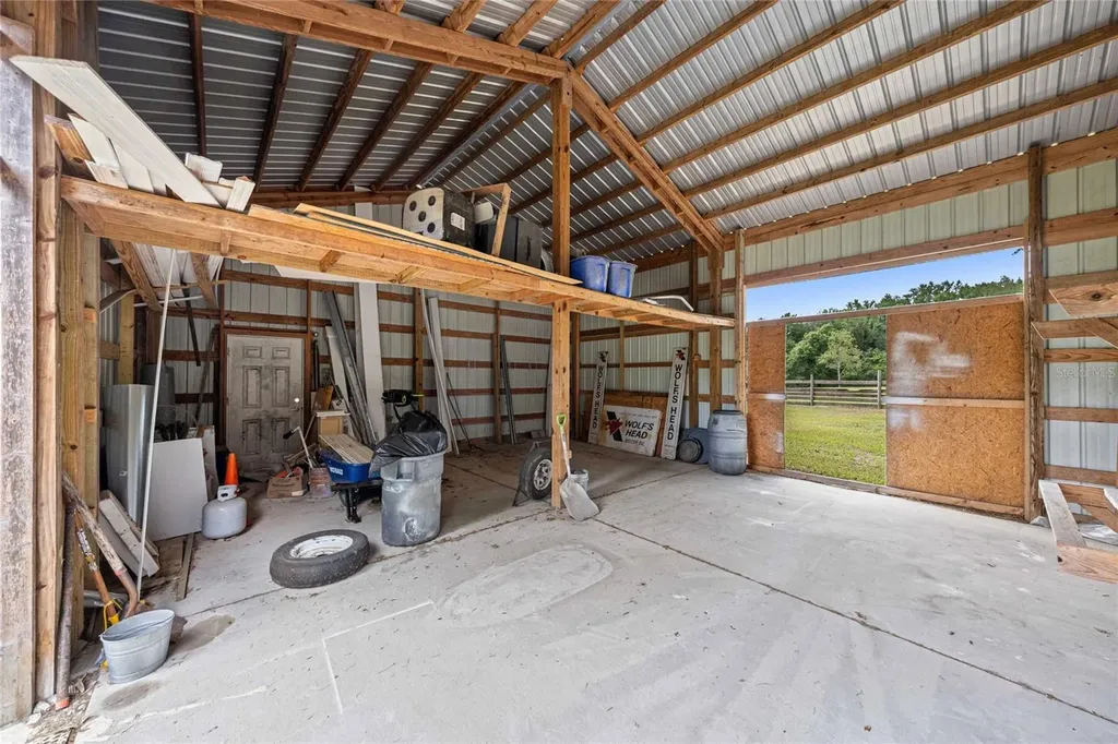 16248 SE Highway 42 Weirsdale FL 32195