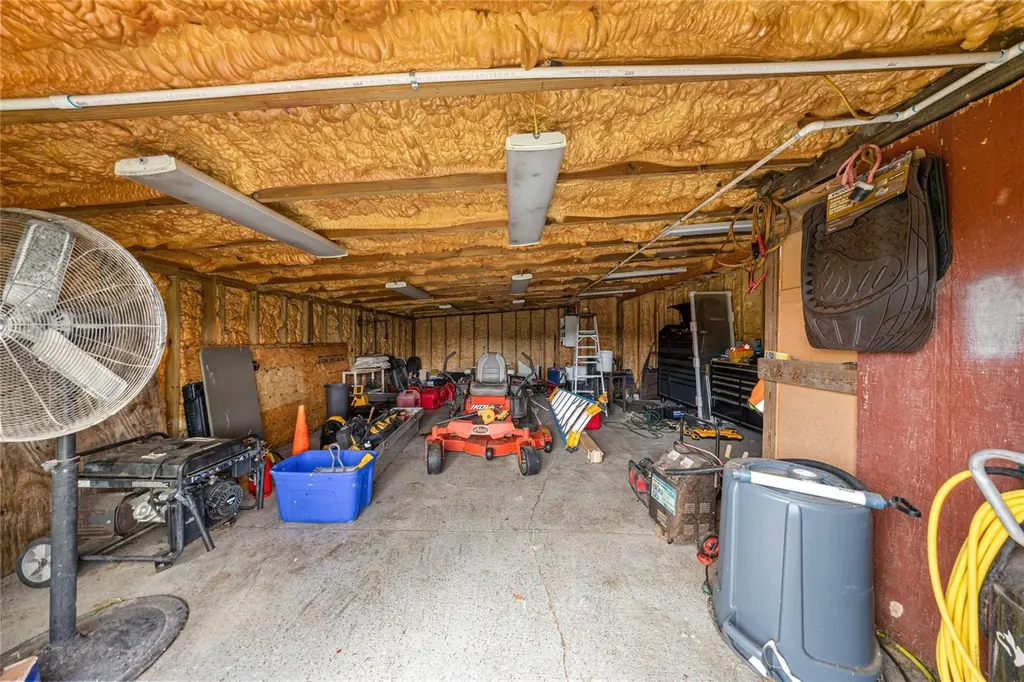 16248 SE Highway 42 Weirsdale FL 32195