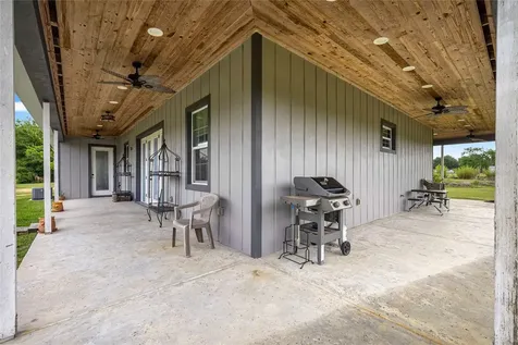 16248 SE Highway 42 Weirsdale FL 32195