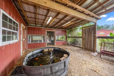 16248 SE Highway 42 Weirsdale FL 32195