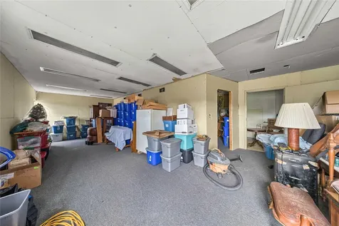 16248 SE Highway 42 Weirsdale FL 32195