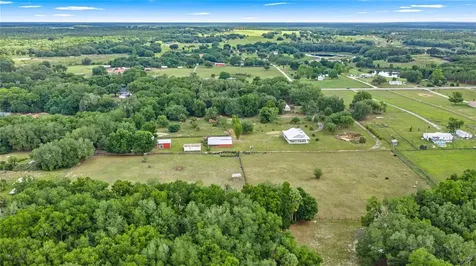 16248 SE Highway 42 Weirsdale FL 32195