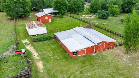 16248 SE Highway 42 Weirsdale FL 32195