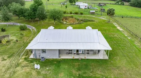 16248 SE Highway 42 Weirsdale FL 32195