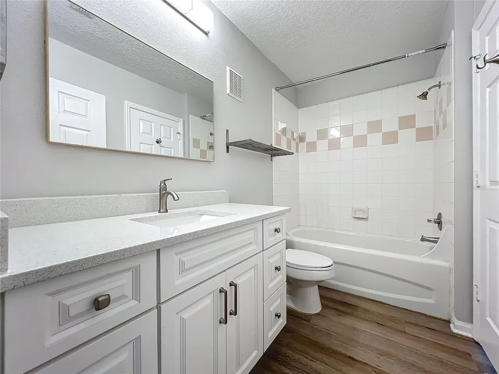 6572 Swissco Drive Orlando FL 32822