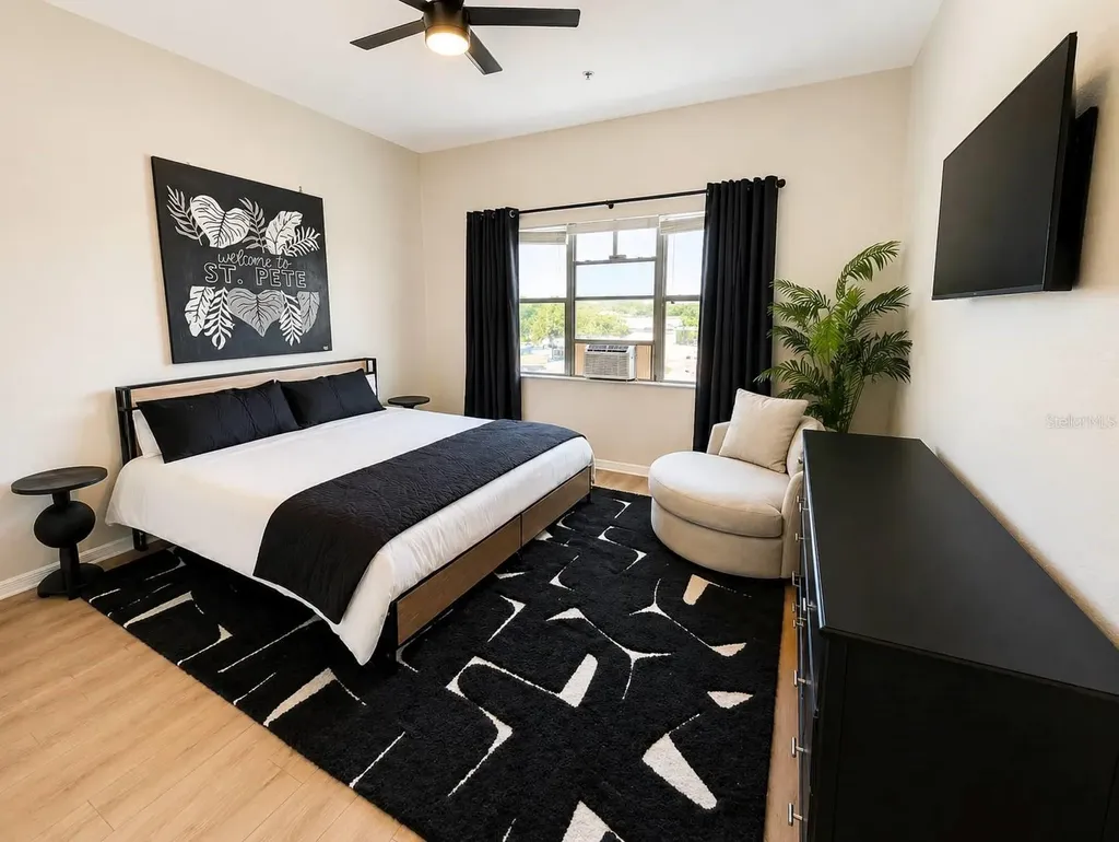 330 Lang Court N St Petersburg FL 33701