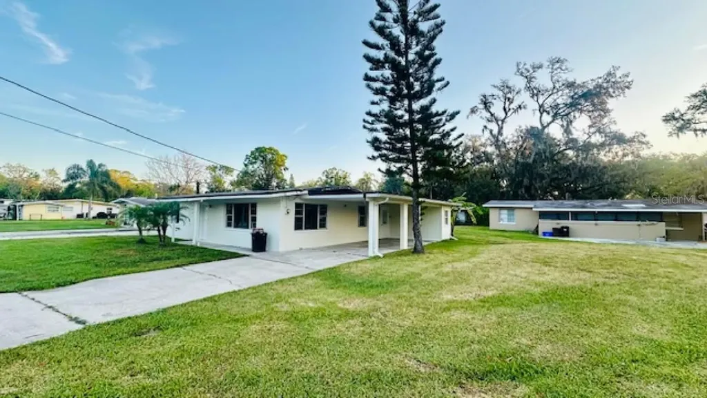 101 Ellison Avenue New Smyrna Beach FL 32168