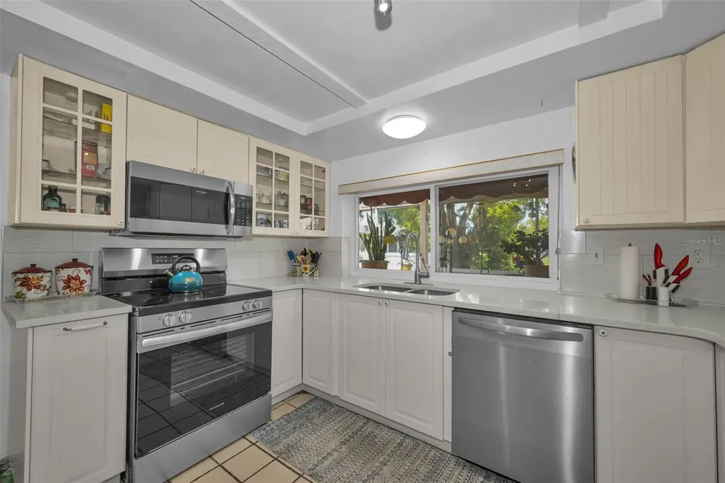 3325 Honeymoon Lane Holiday FL 34691